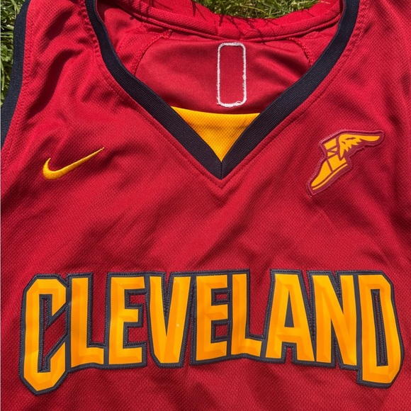 Nike Cleveland Jersey Red and Yellow - Picture 2 of 6